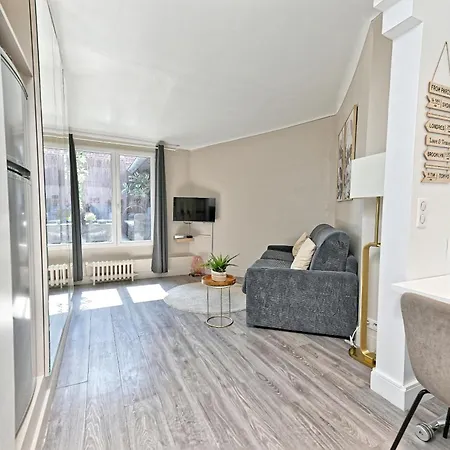 Apartman Terrasse Vue Incroyable Sur Tour Eiffel